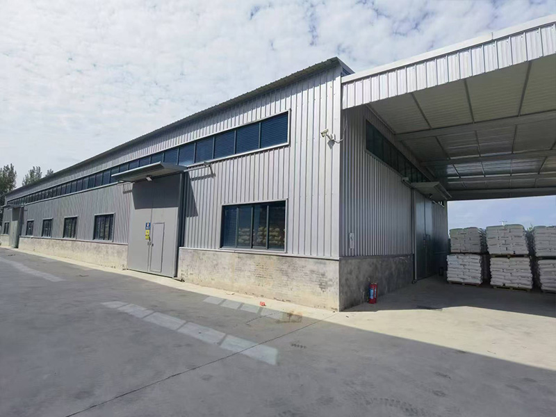 德润色母库房一角图２